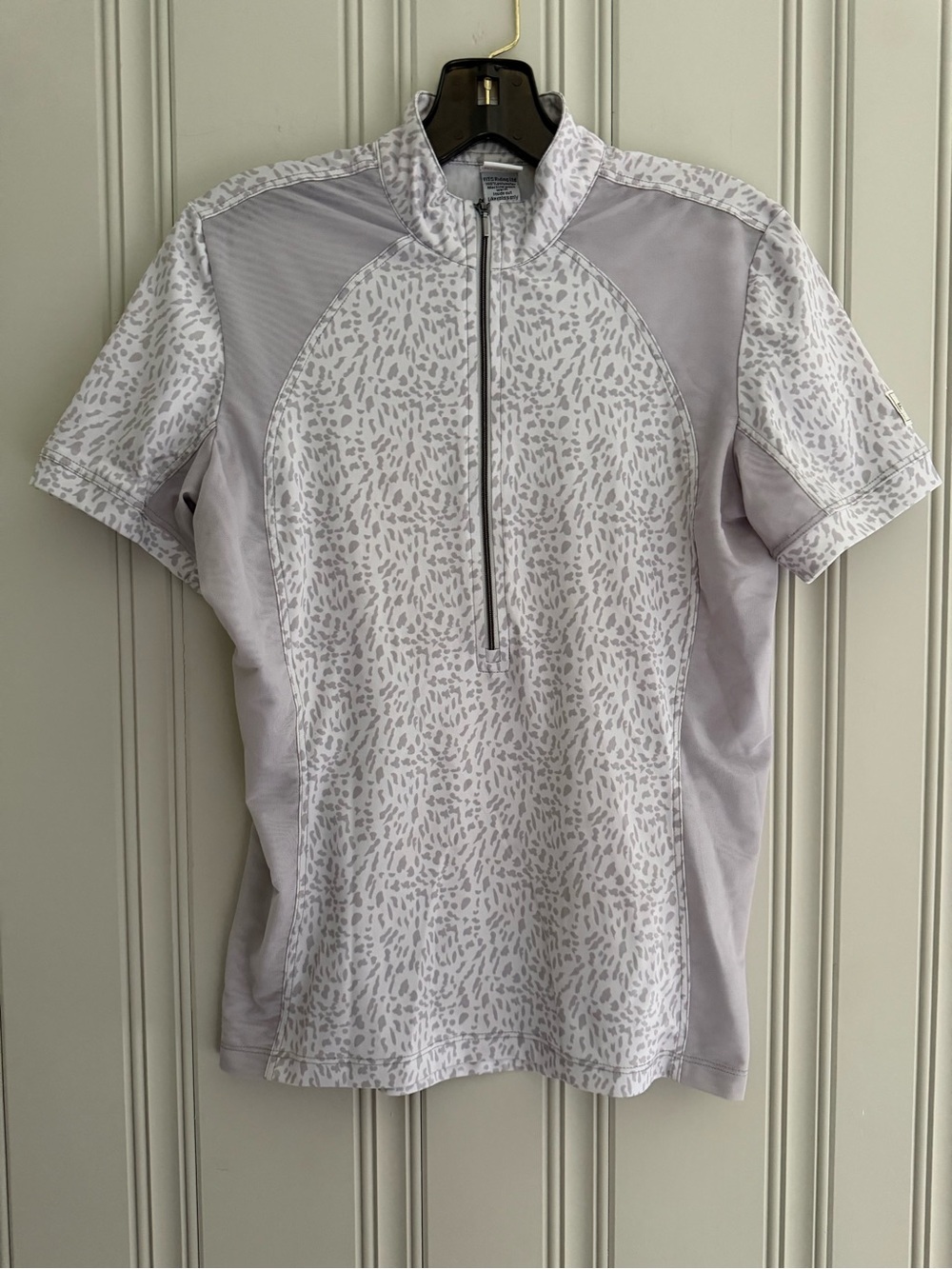 Women's Light Gray Printed Quarter‑Zip Short‑Sleeve Active Tee